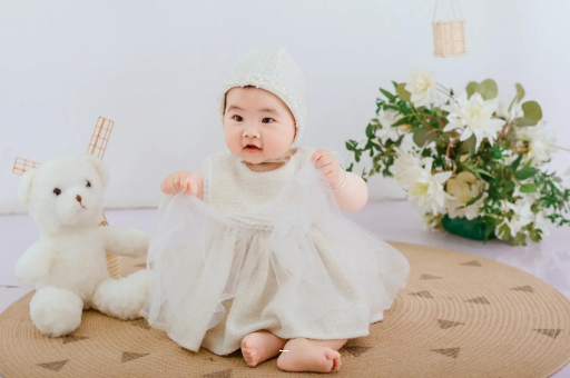 神木宝宝在妈妈肚子里